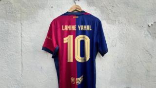 Lamine Yamal numer 10 Barcelona