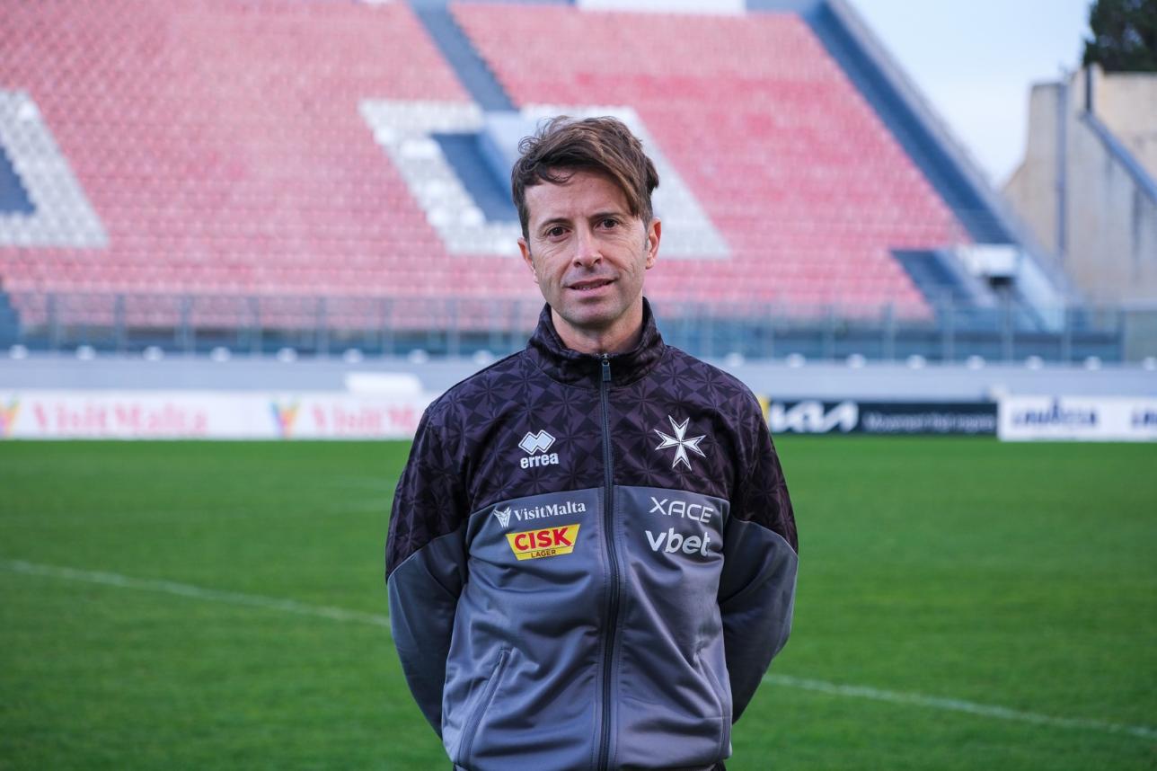 trener Emilio de Leo